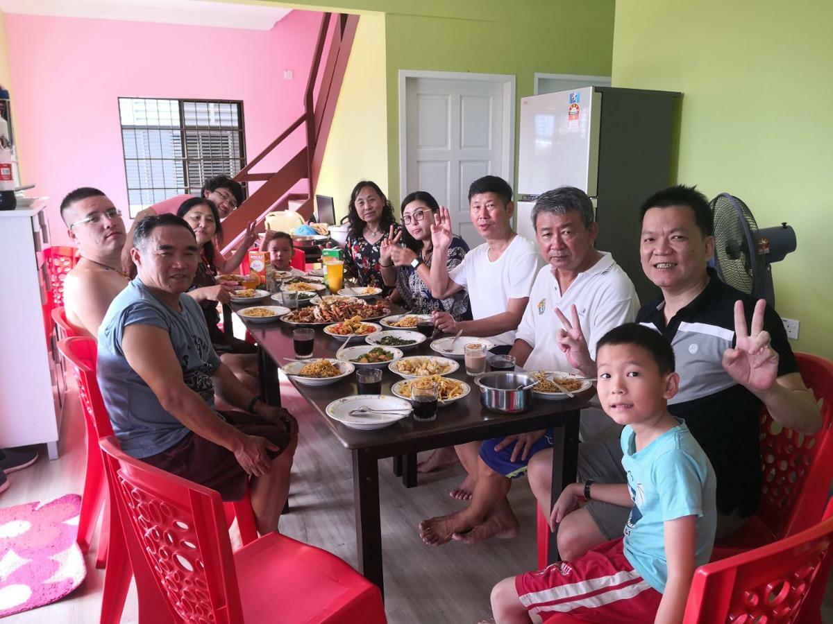I Love U Bnb 爱乐游民宿 步行5 分钟到码头 Semporna Extérieur photo
