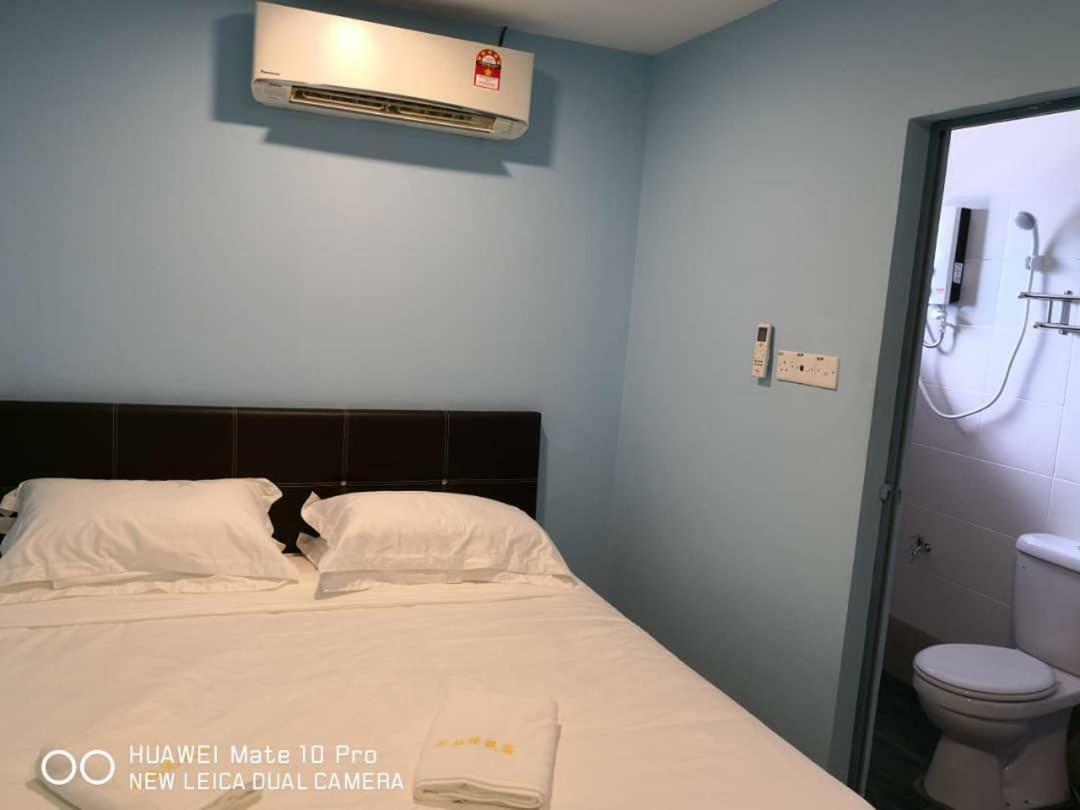 I Love U Bnb 爱乐游民宿 步行5 分钟到码头 Semporna Extérieur photo